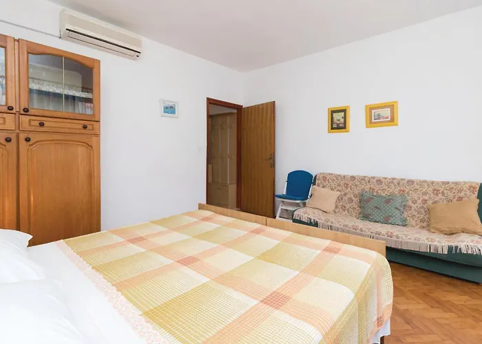 アパート Rfmihanovica ザダル